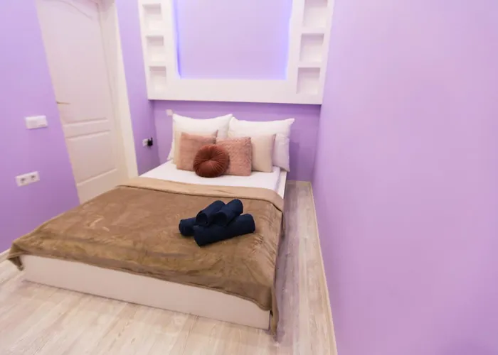 Deluxe Four-Bedroom Apartment